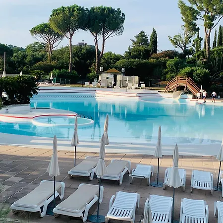 Grand T2 Jardin Cloture Et Terrasse Couverte , Cap Esterel Pierre Et ,piscine Chauffee Des Le 05 Avril Au 02 Novembre * Saint-Raphaël
