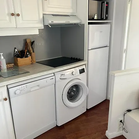 Apartment T2 En Rez De Jardin Privatif Cloture , Cap Esterel Pierre Et ,piscine Chauffee Des Le 05 Avril Au 02 Novembre