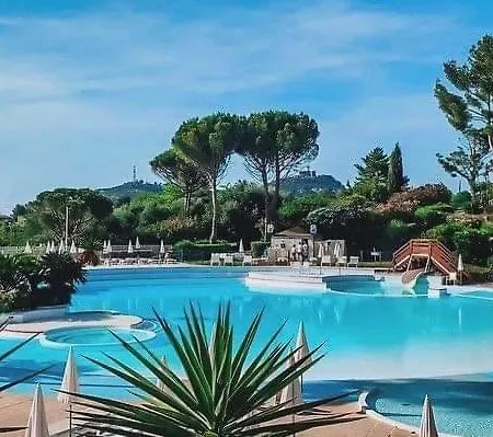 Cap Esterel Pierre&vacances Raphael- Rez-de-jardin Cloture Pour 4 Personnes - Parking - 4 Piscines Dont Chauffee Du 04 Avril Au 02 Novembre Saint-Raphaël