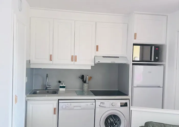 Apartmán Appartement Premium - Vue Mer -Jardin Cloture -Terrasse -Parking - Piscine Chauffee Du 04 Avril Au 01 Novembre- Saint Raphael