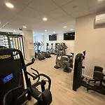 Premium Genius - Separee -vue -jardin Cloture -terrasse -parking - Piscine Chauffee Du 04 Avril Au 01 Novembre- Raphael *