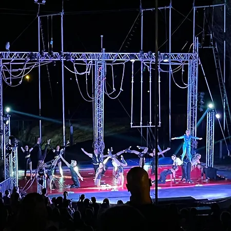 Appartement Premium - Vue Mer -Jardin Cloture -Terrasse -Parking - Piscine Chauffee Du 04 Avril Au 01 Novembre- Saint Raphael * Saint-Raphaël