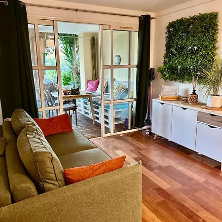 Premium Genius - Separee -vue -jardin Cloture -terrasse -parking - Piscine Chauffee Du 04 Avril Au 01 Novembre- Raphael