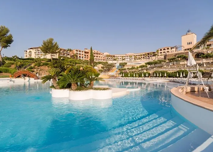 Apartament Appartement Premium - Vue Mer -Jardin Cloture -Terrasse -Parking - Piscine Chauffee Du 04 Avril Au 01 Novembre- Saint Raphael *