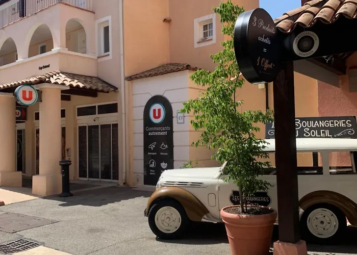 Appartement Premium - Vue Mer -Jardin Cloture -Terrasse -Parking - Piscine Chauffee Du 04 Avril Au 01 Novembre- Saint Raphael