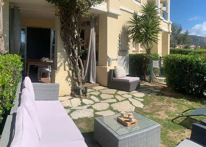 Appartement Premium - Vue Mer -Jardin Cloture -Terrasse -Parking - Piscine Chauffee Du 04 Avril Au 01 Novembre- Saint Raphael Appartement *