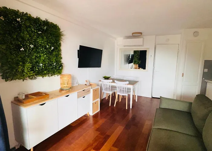 Premium - Vue -jardin Cloture -terrasse -parking - Piscine Chauffee Du 04 Avril Au 01 Novembre- Raphael Apartment Saint-Raphael (Var)