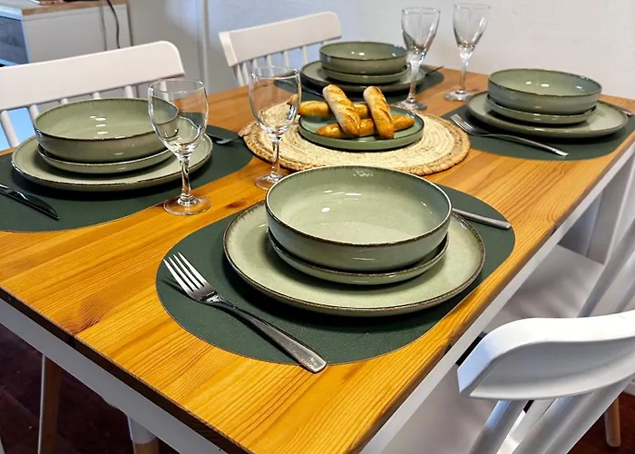 Premium - Vue -jardin Cloture -terrasse -parking - Piscine Chauffee Du 04 Avril Au 01 Novembre- Raphael